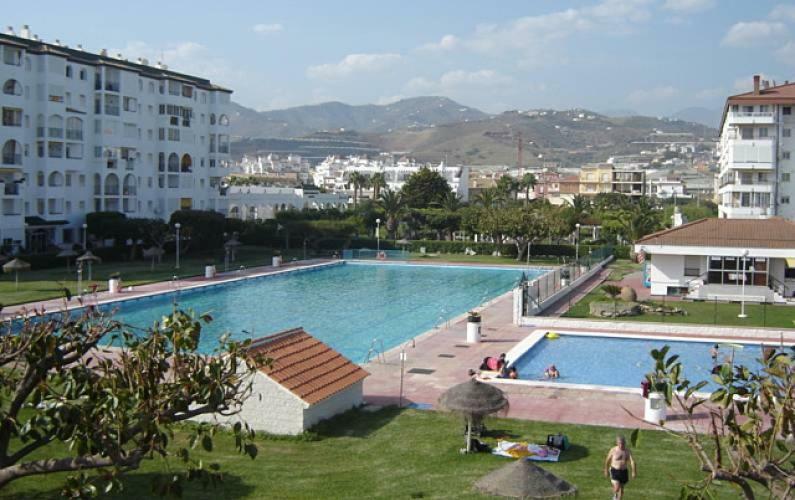 Apto. Urbanizacion Laguna Beach, 1ª Linea De Playa * Torrox